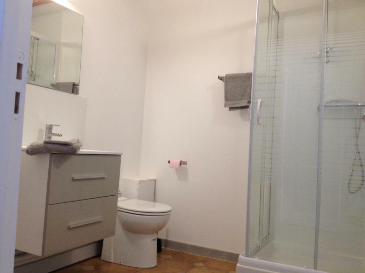 L'Isle Apartment บูแคร์ ภายนอก รูปภาพ