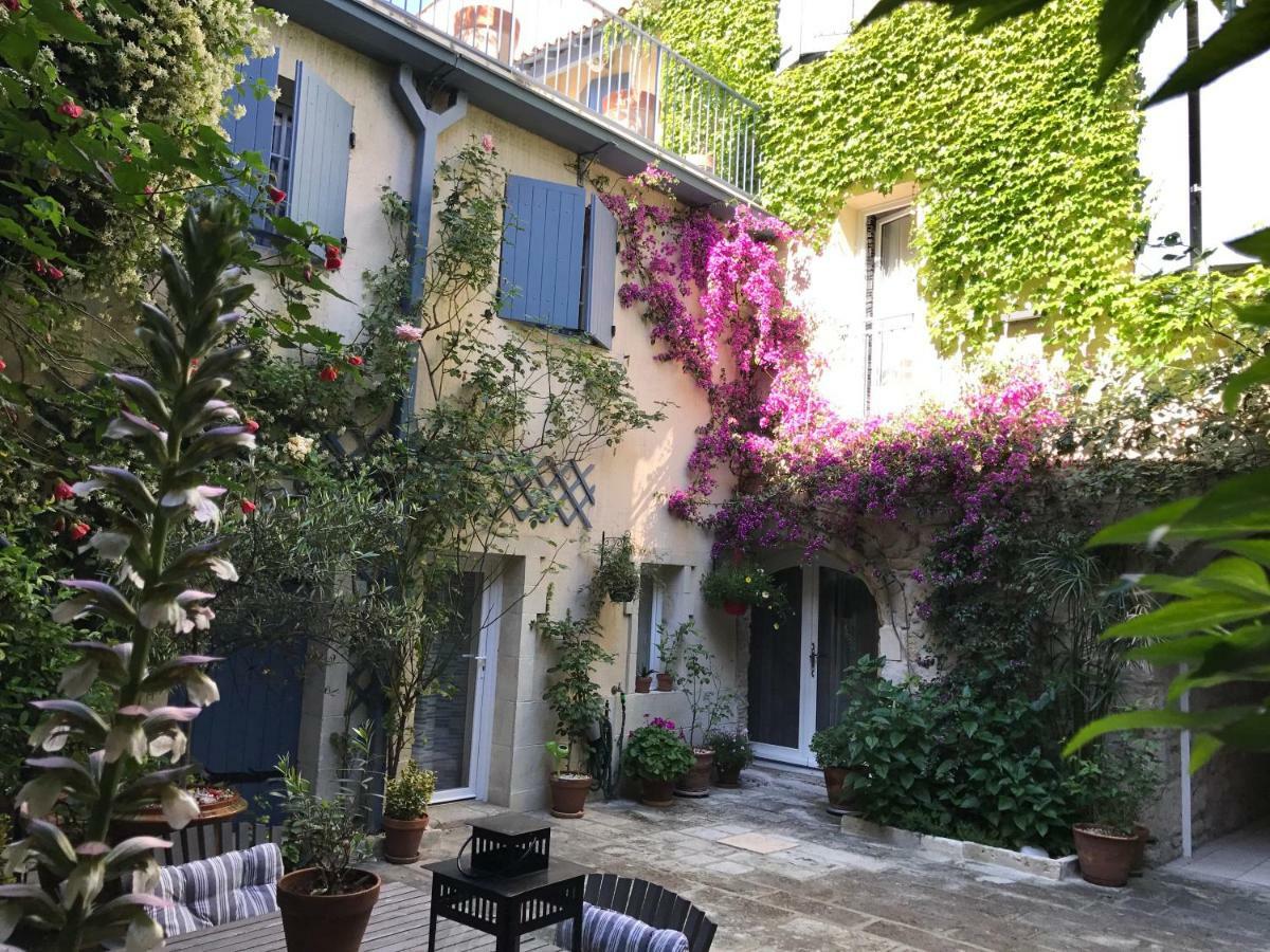 L'Isle Apartment บูแคร์ ภายนอก รูปภาพ